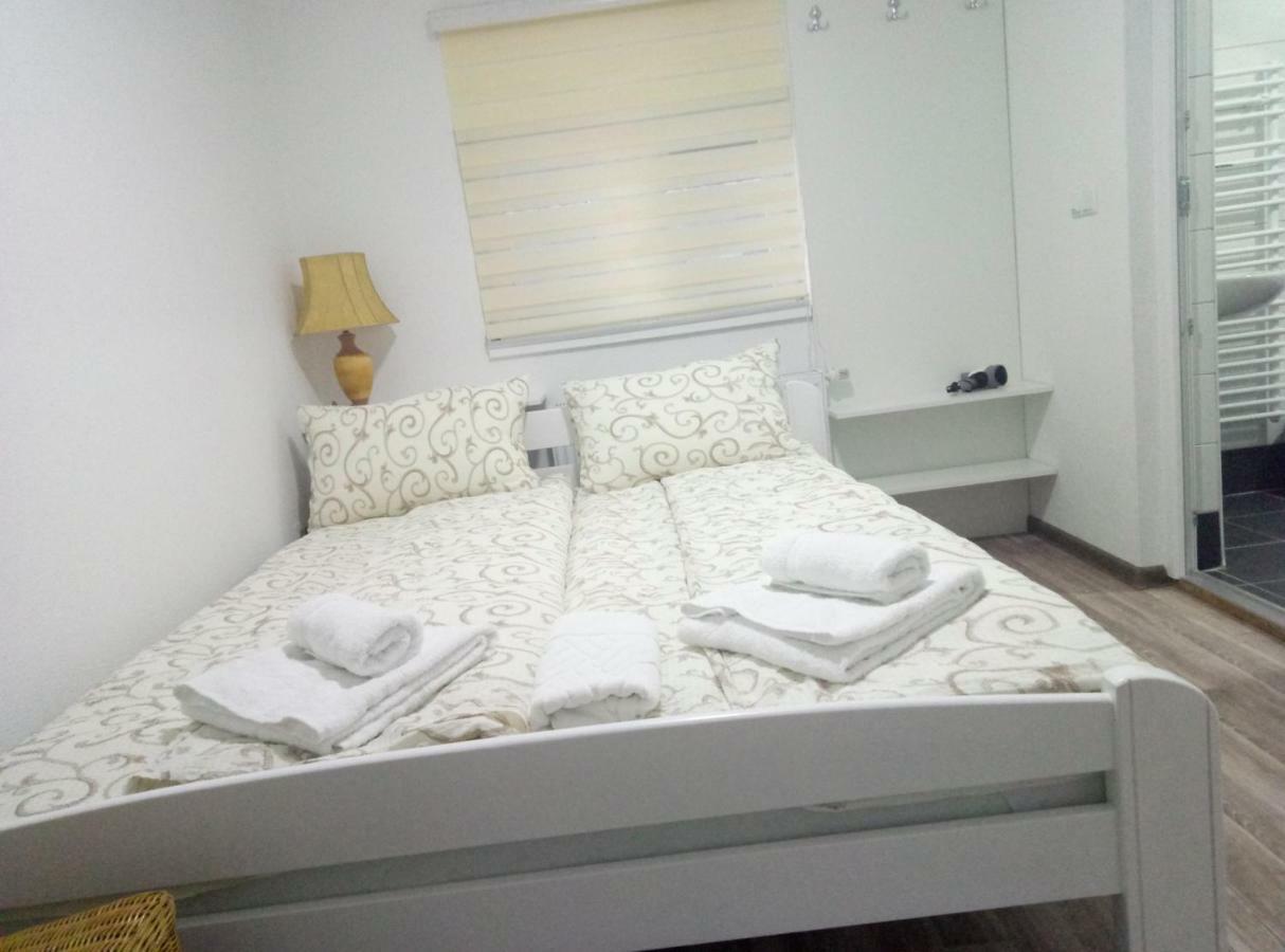Apartments&Rooms Mido 비소코 외부 사진